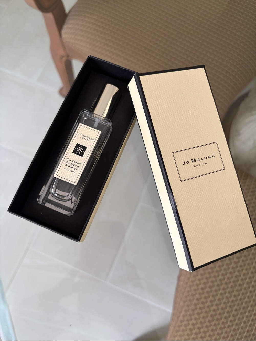 Jo Malone Nectarine Blossom & Honey Perfume
